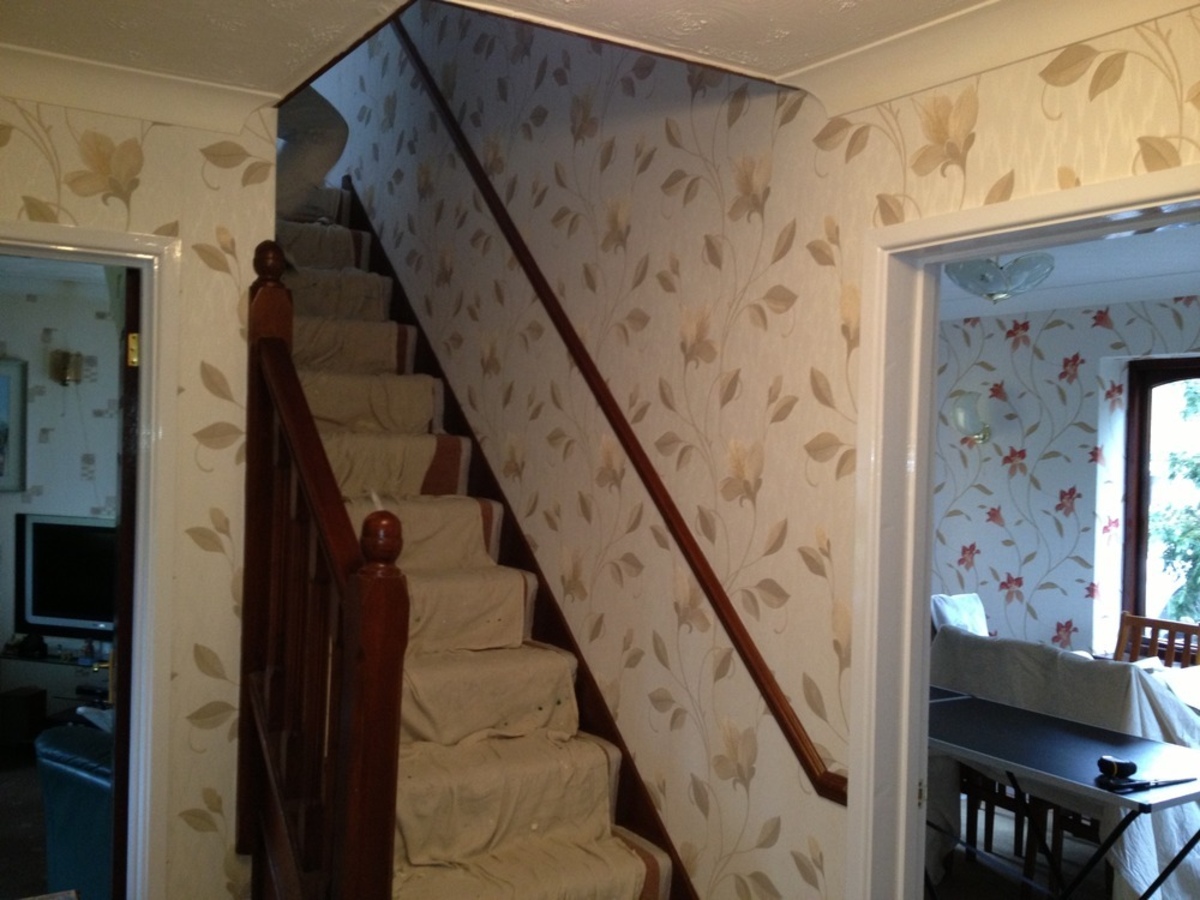 Stair Wallpaper Ideas: 10 Ways With Stairwell Wallpaper