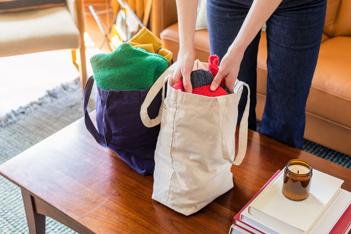 The ‘One Bag A Day’ Declutter Method: For A Clutter-Free Life