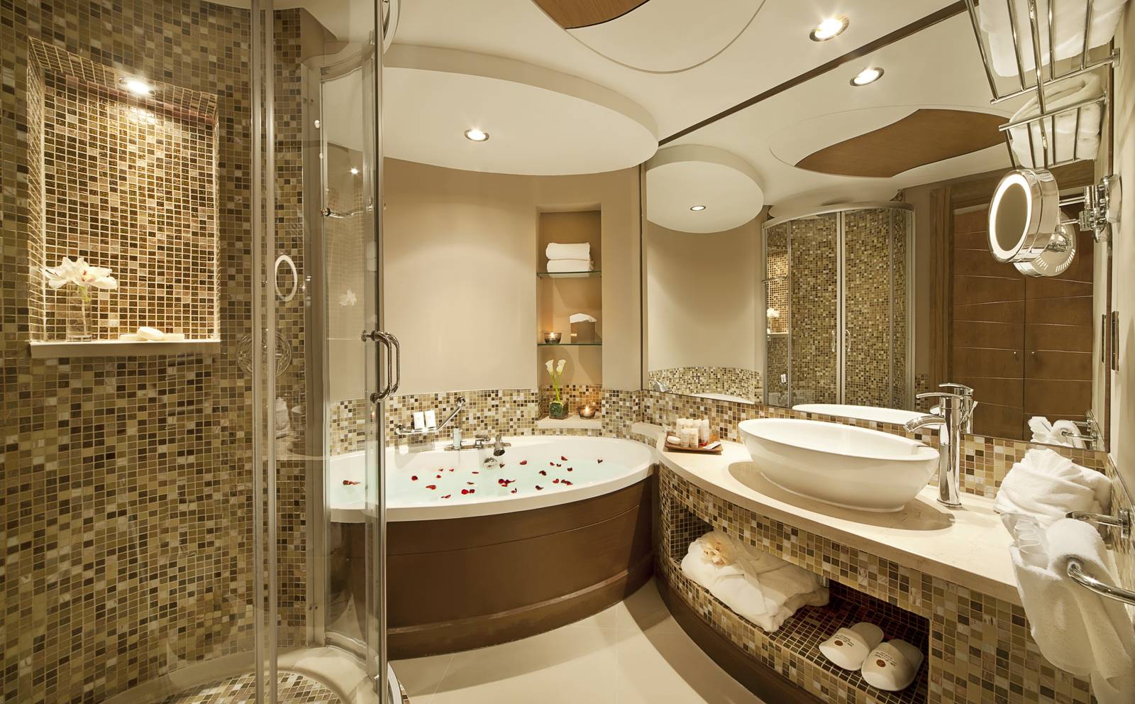 Things Every Bathroom Needs: 8 Luxuries Endorsed By Designers