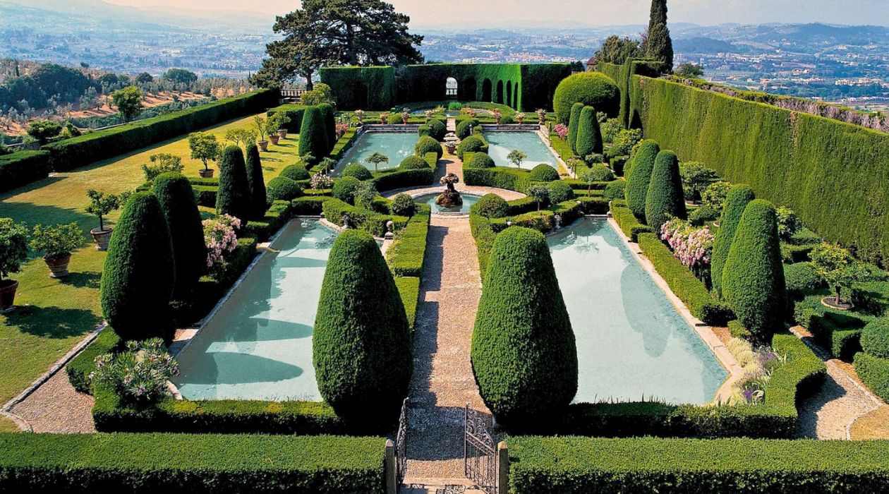 This Tuscan Garden Is A Vision Of Beauty – Homes & Gardens