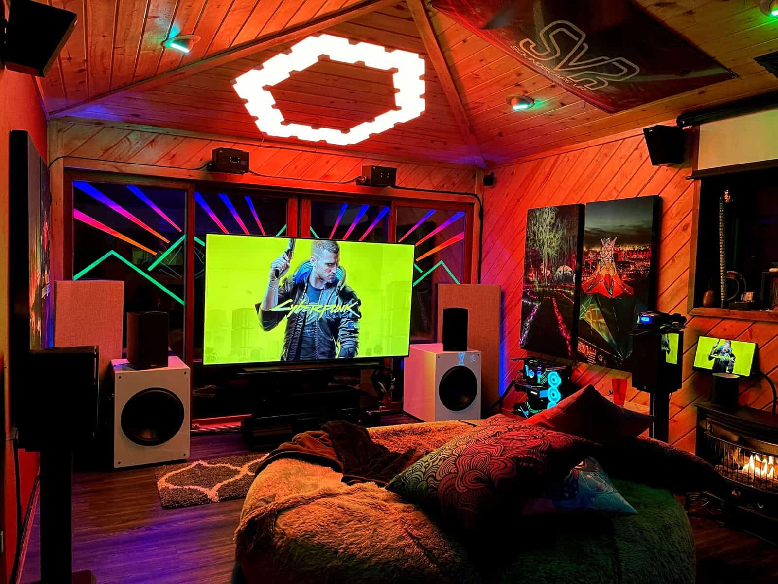 Video Games Room Ideas: 10 Beautiful Entertainment Spaces
