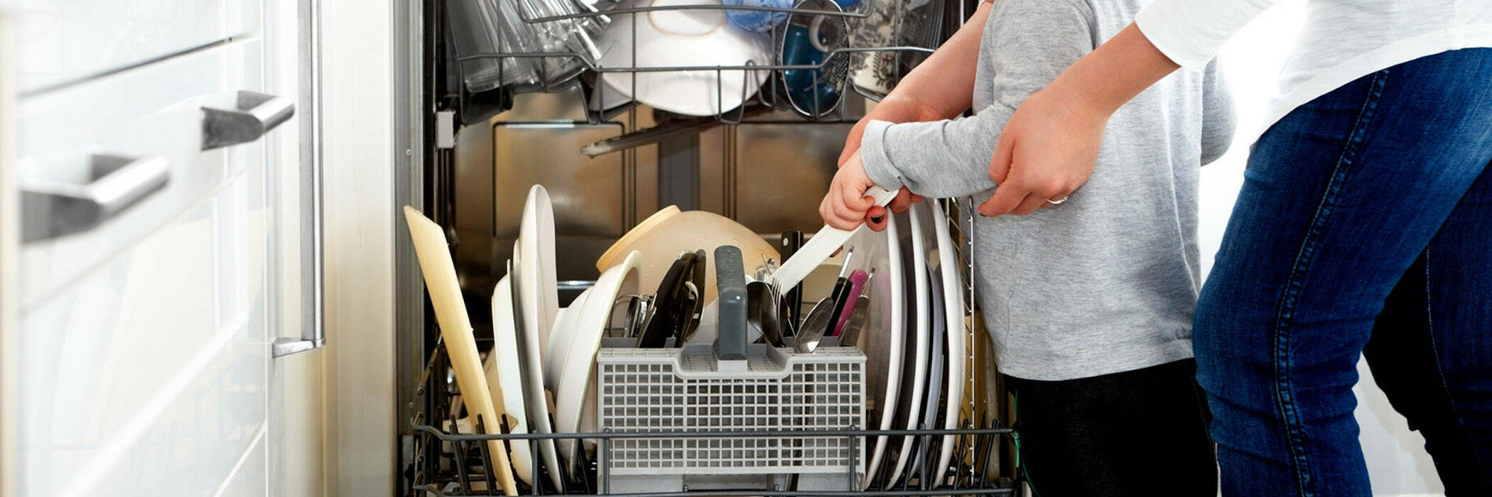 What Not To Put In A Dishwasher, According To Experts