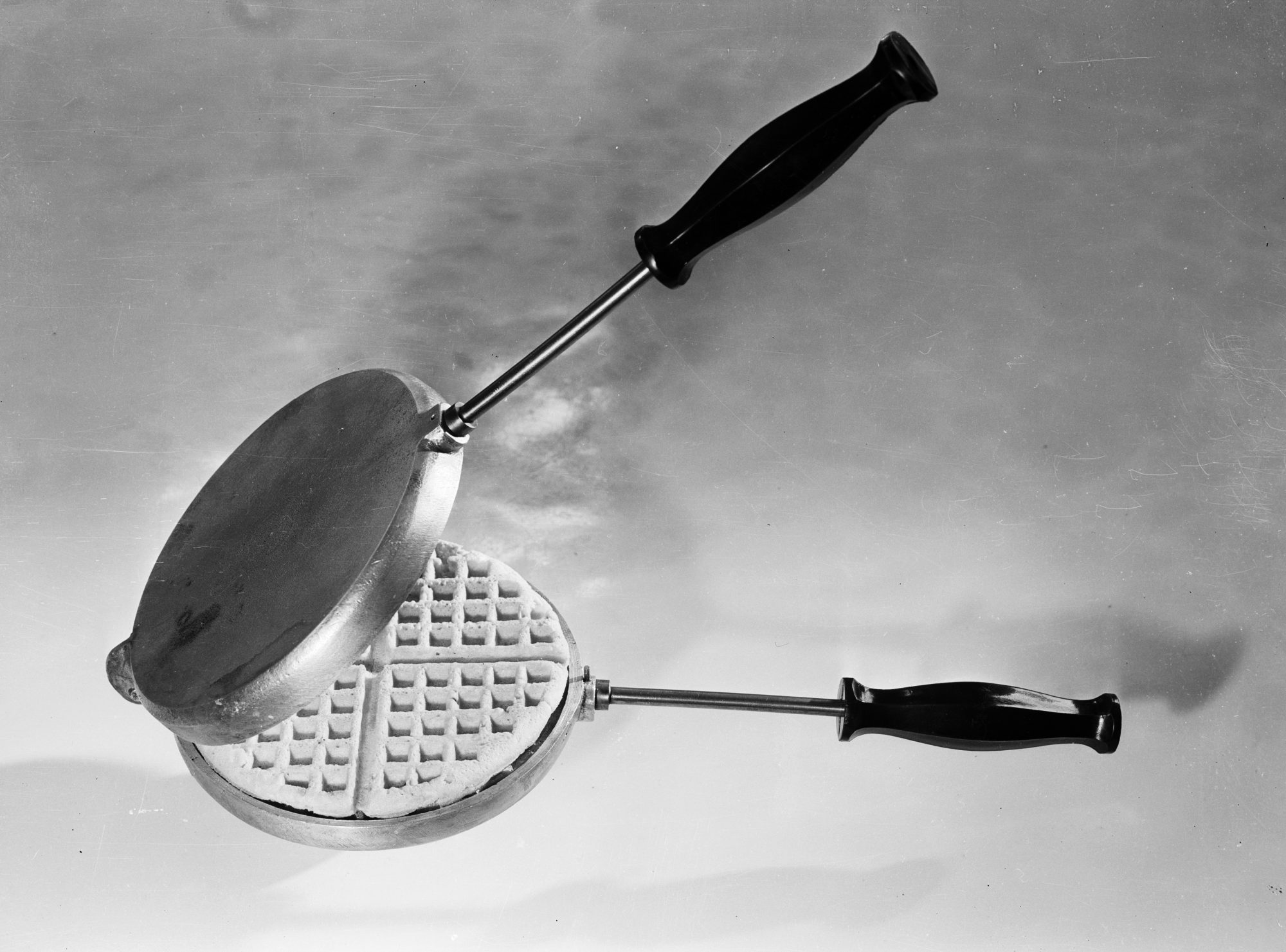What Year Was The First Waffle Iron Make