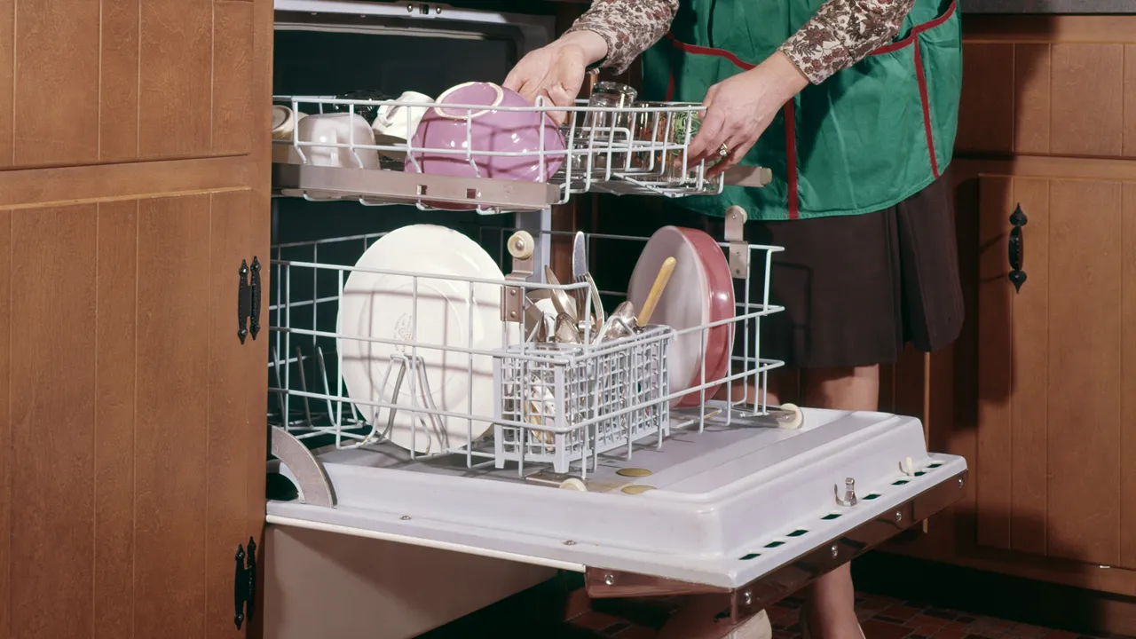 Where Should A Dishwasher Be Placed? Expert Advice On Position
