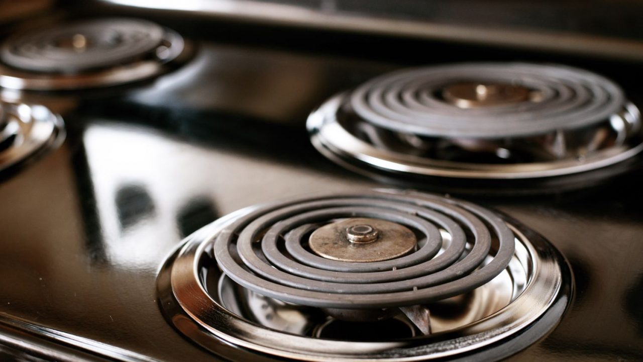 Why Do My Electric Stove Burners Burn Up? | Storables