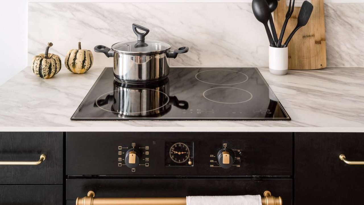 Why Would Electric Stove Burners Stay Hot When Off | Storables