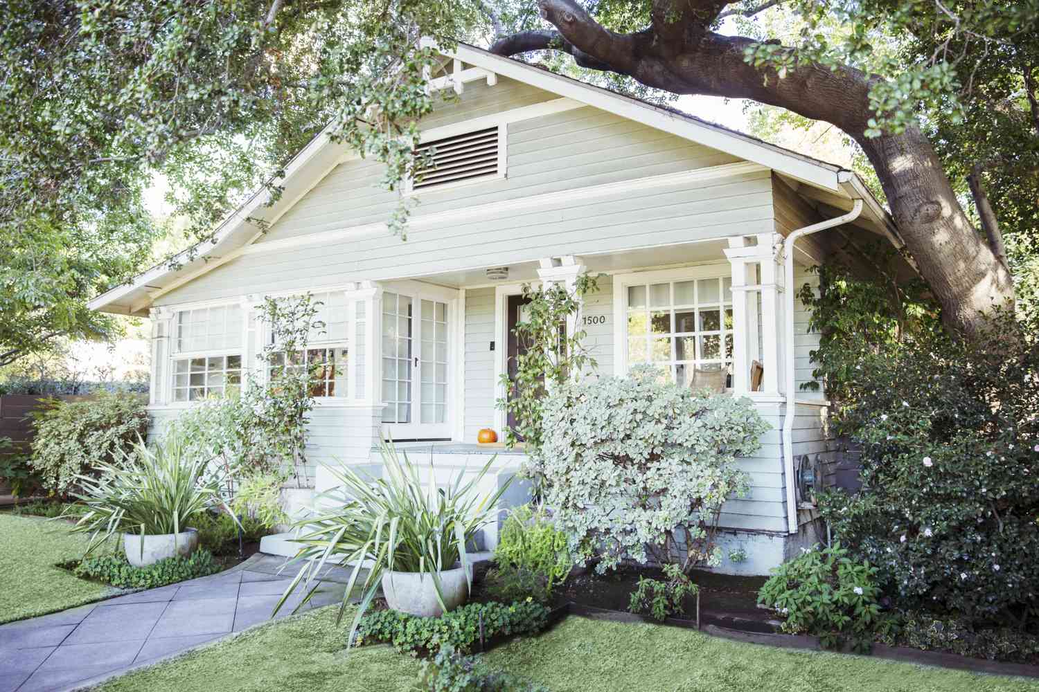 20 Exterior Entryway Designs With Charming Curb Appeal
