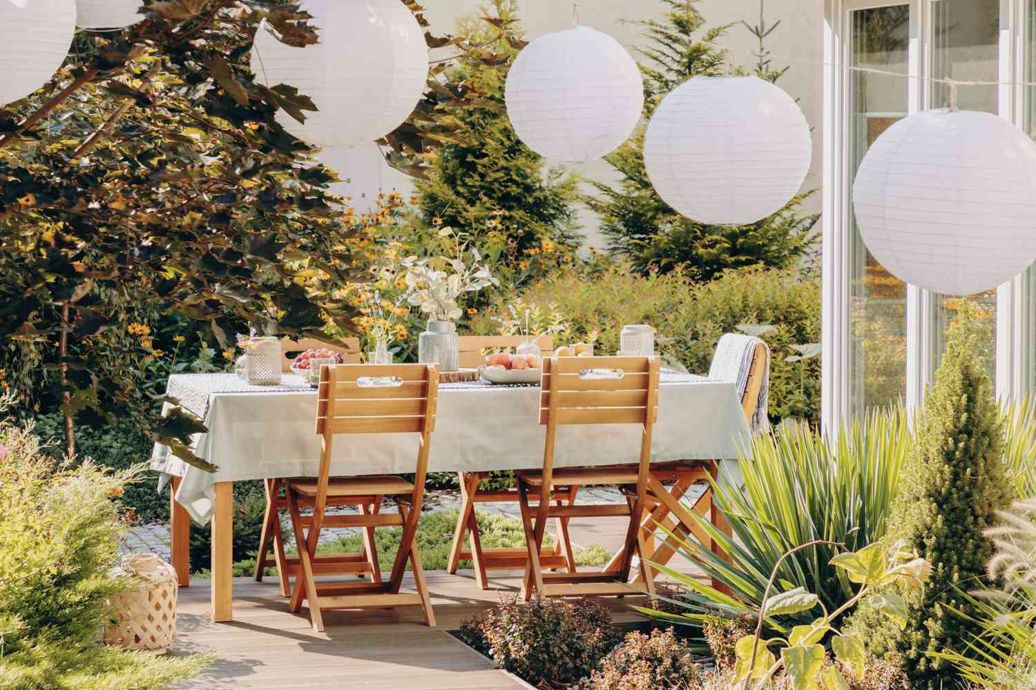 20 Front Porch Furniture Ideas For A Gorgeous Gathering Space