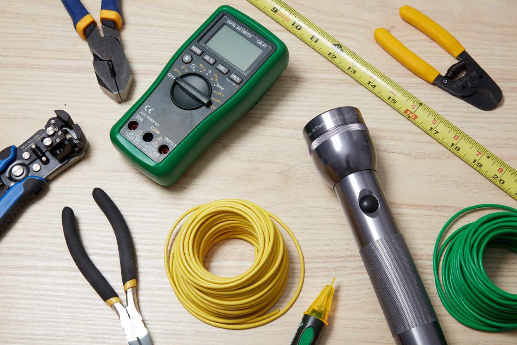 8 Amazing Electrical Hand Tools for 2023
