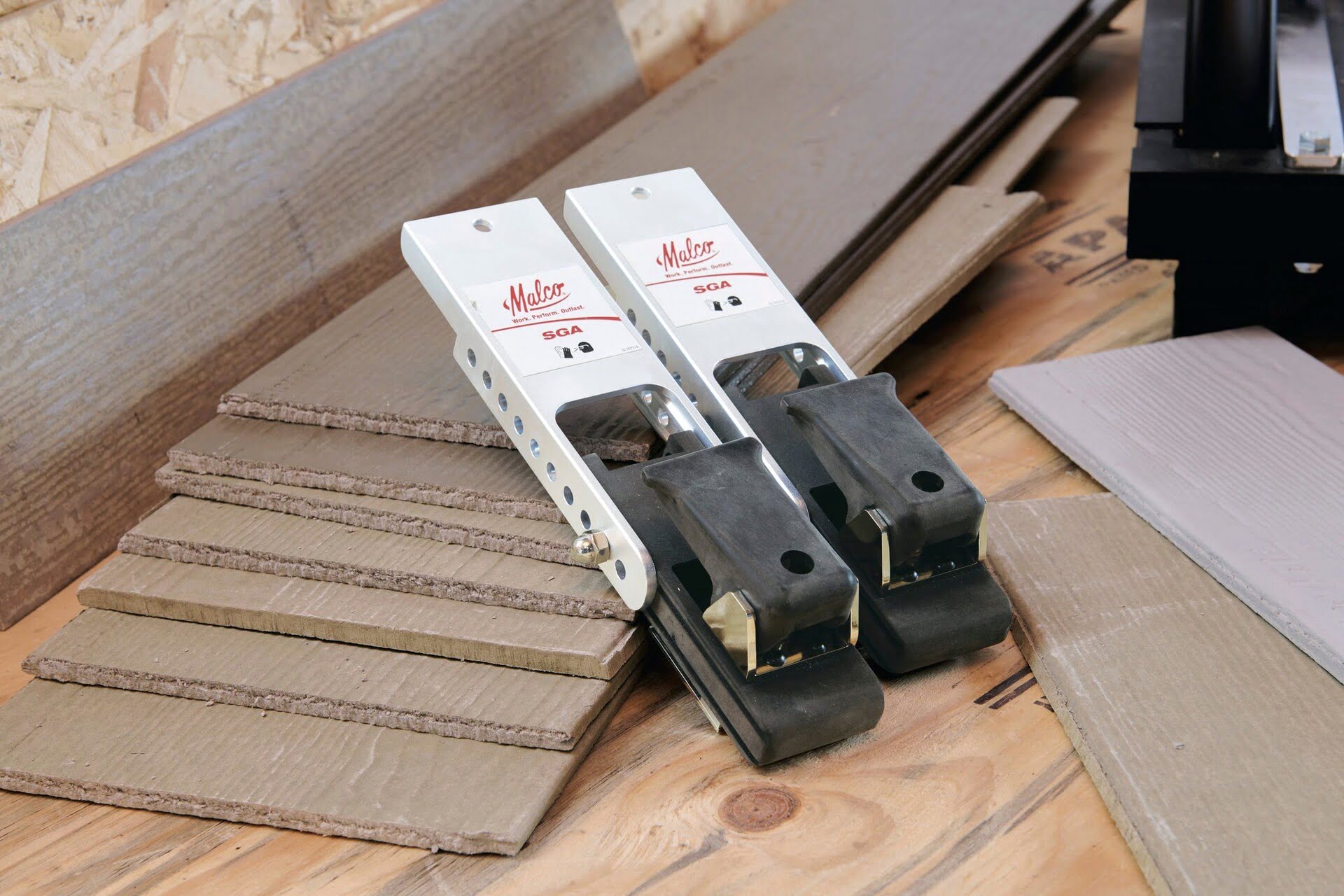 8 Superior Siding Tools For 2024