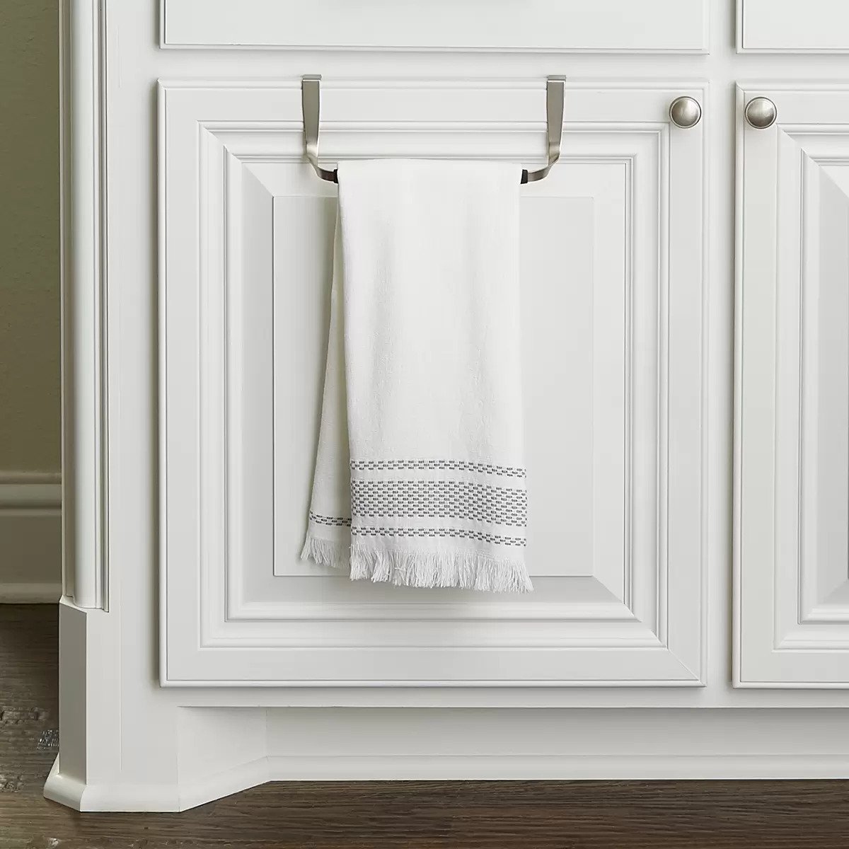 9 Best Over The Cabinet Towel Bar for 2024