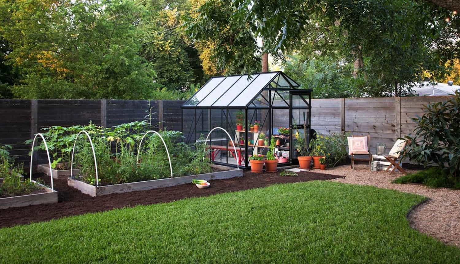 Backyard Greenhouse Ideas