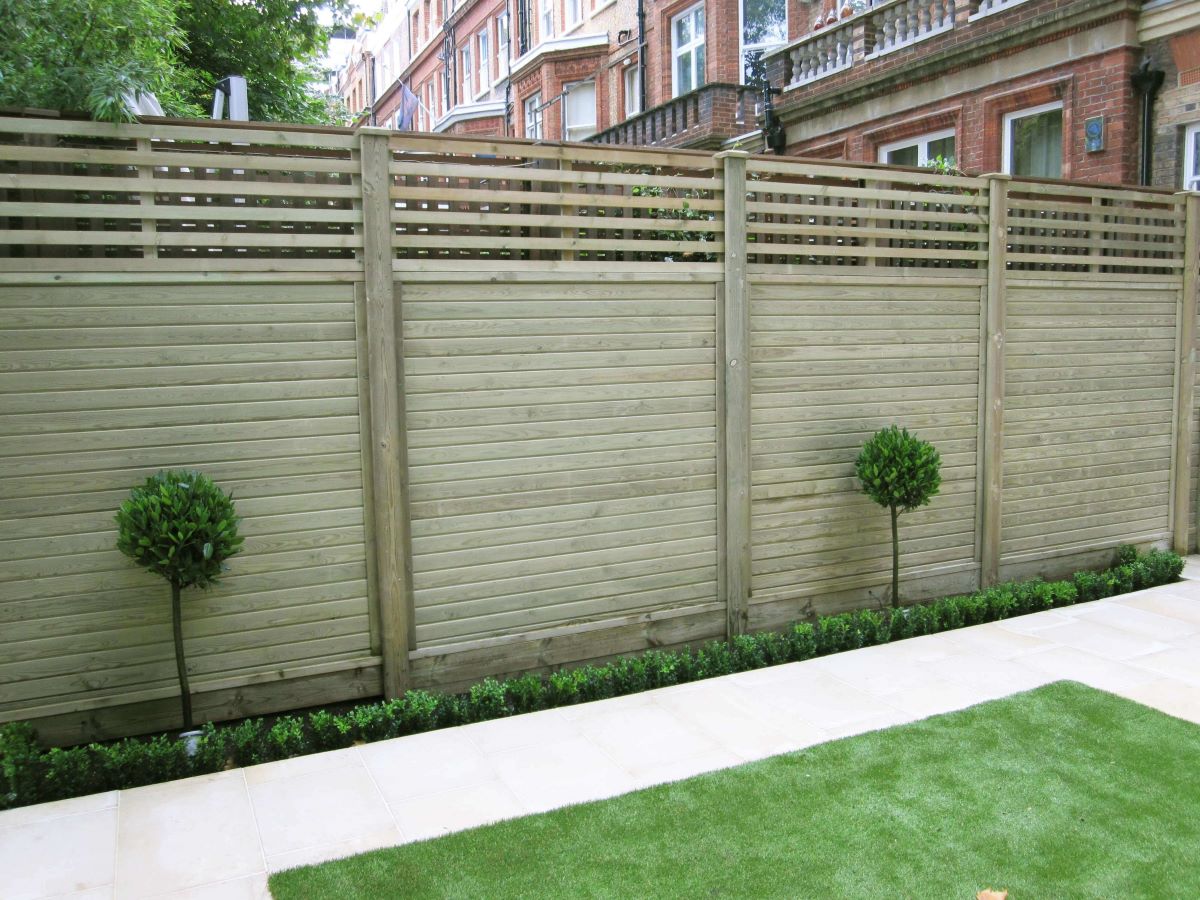 How High Should A Garden Fence Be