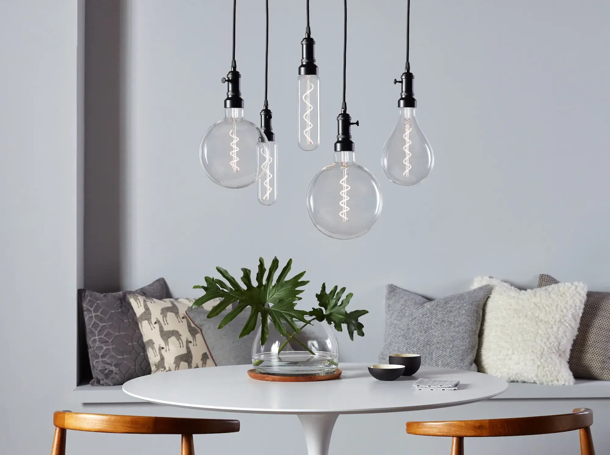 How Many Watt Light Bulb For Living Room