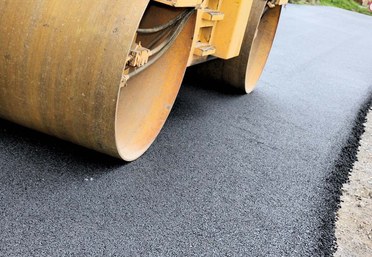 How Much Does It Cost To Build An Asphalt Driveway