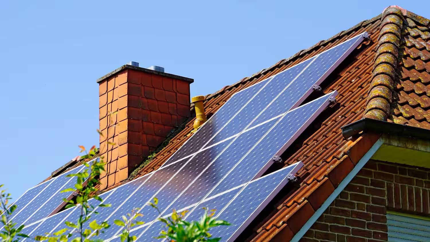 How Much Does Roof Solar Panels Cost