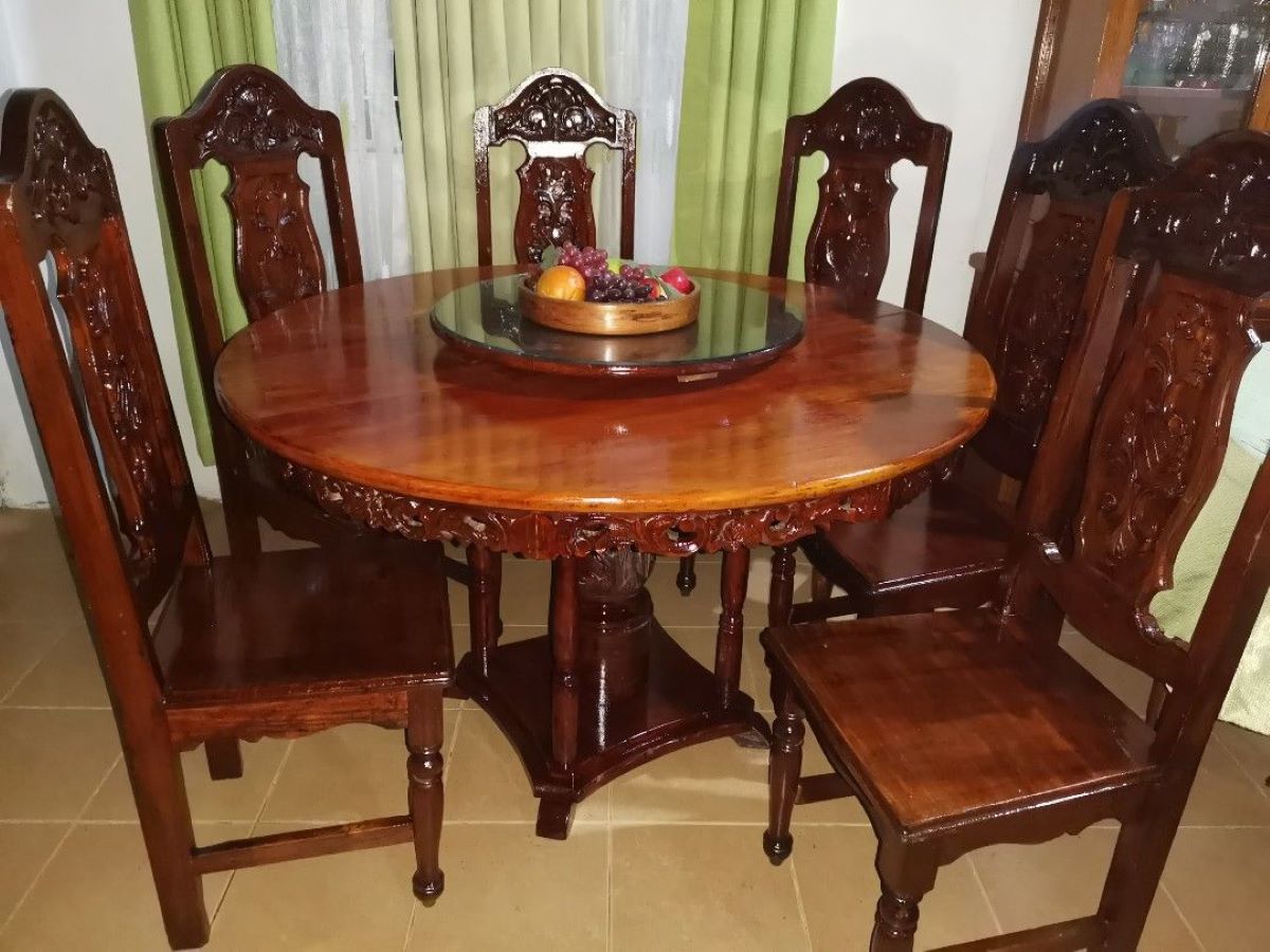 How Much Is An Antique Dining Room Set Worth