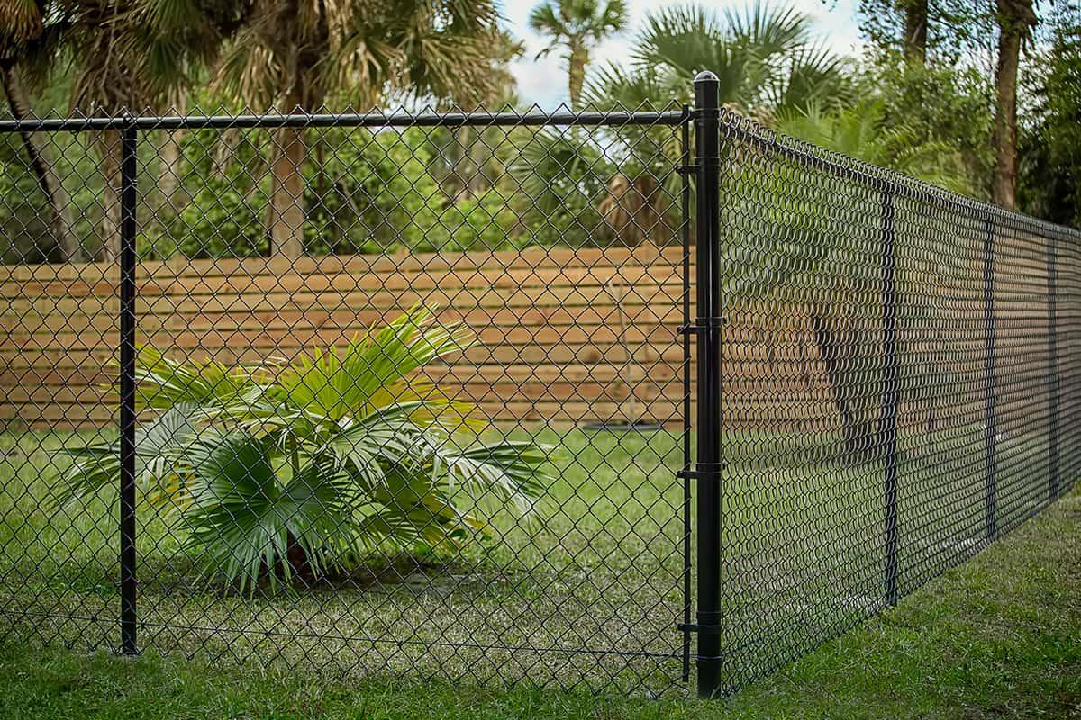 How Much To Fence In 1/2 Acre