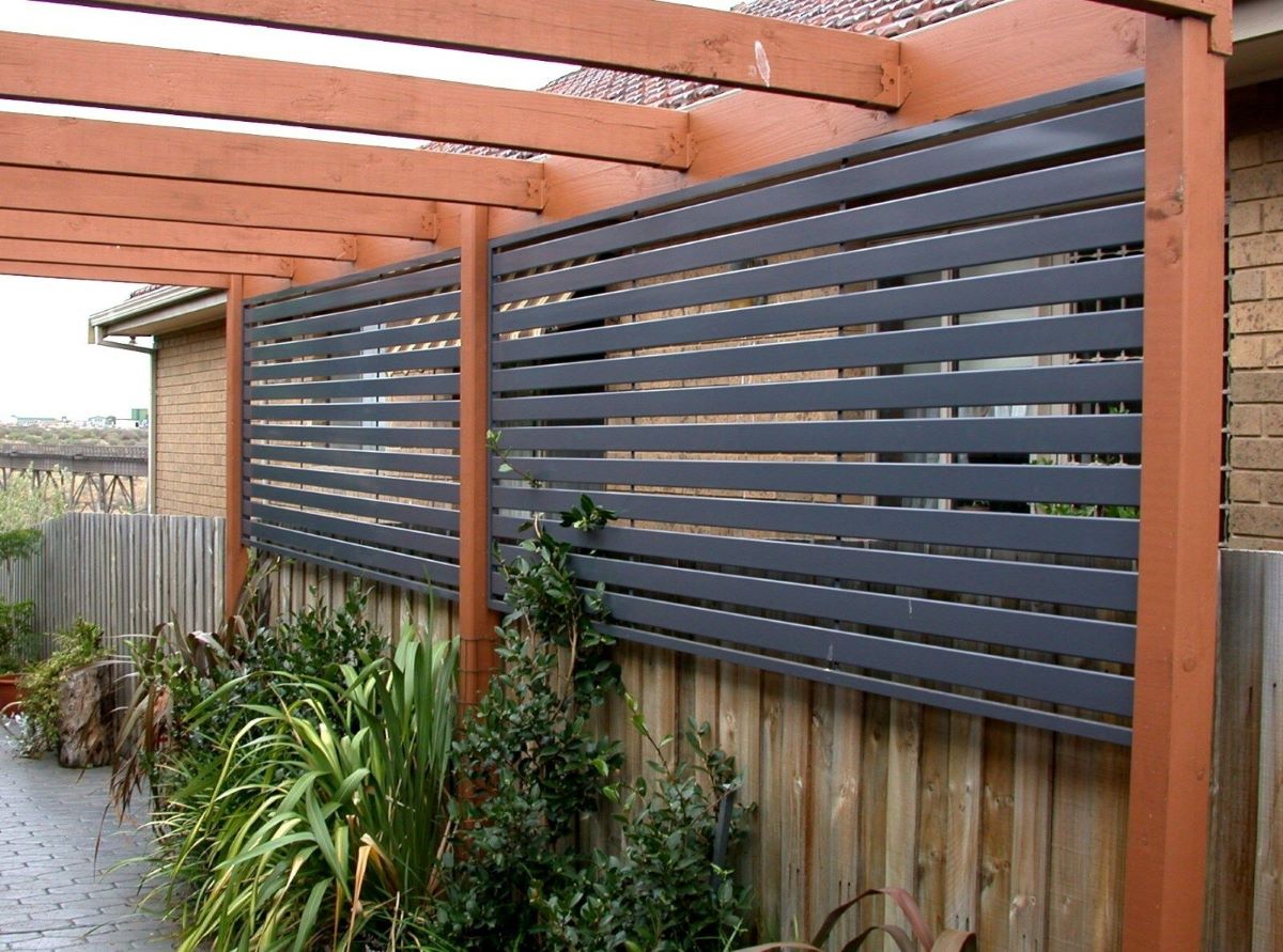 How To Attach Privacy Screen To Fence