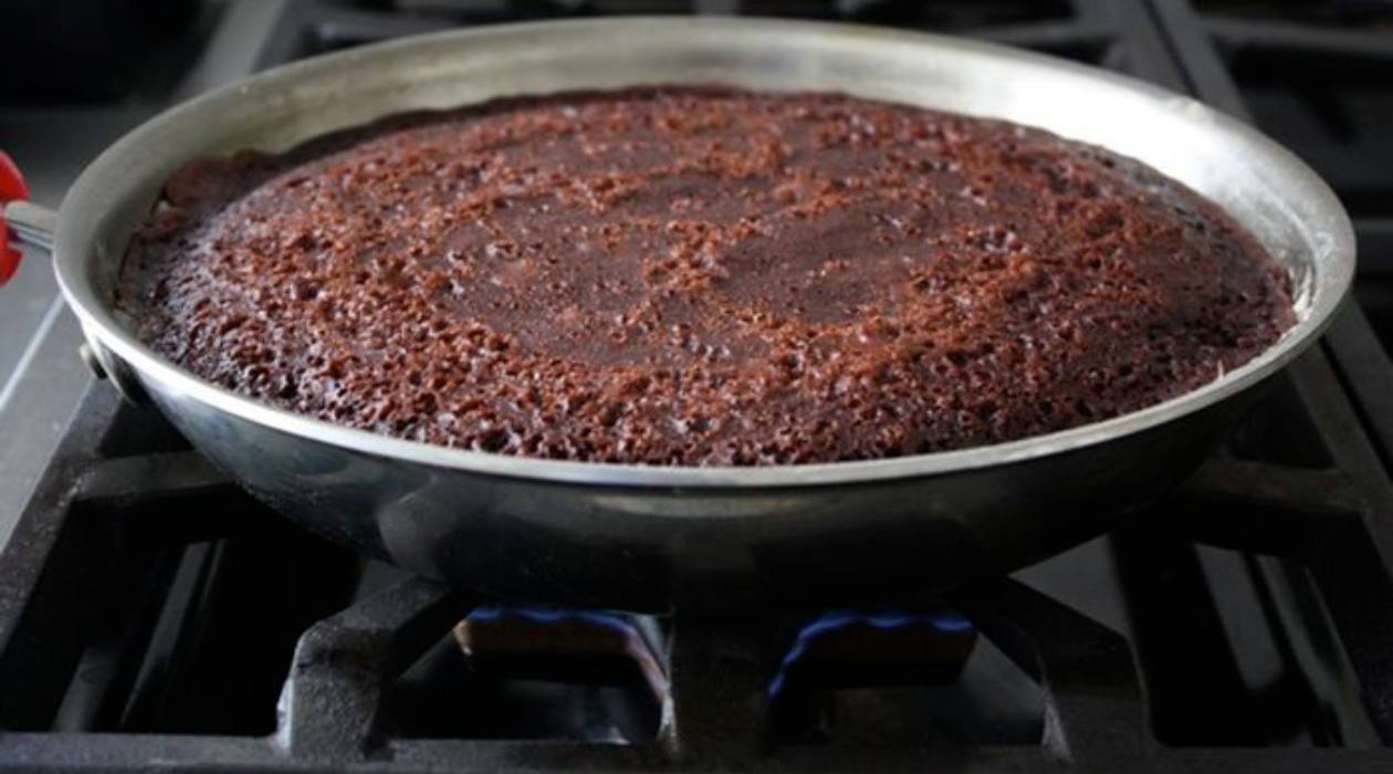 How To Bake A Cake On Stove Top