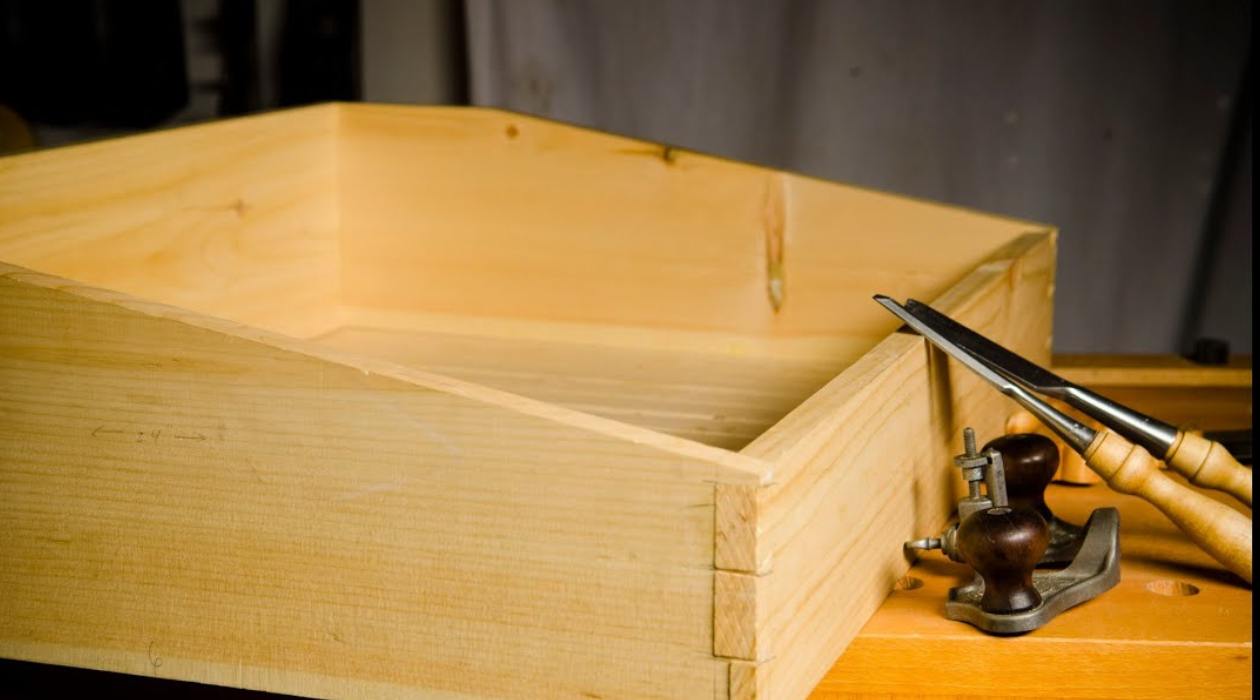 How To Build A Drawer With Hand Tools