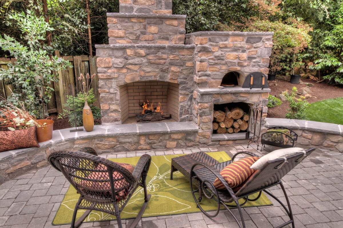 How To Build An Outdoor Fireplace With Pizza Oven