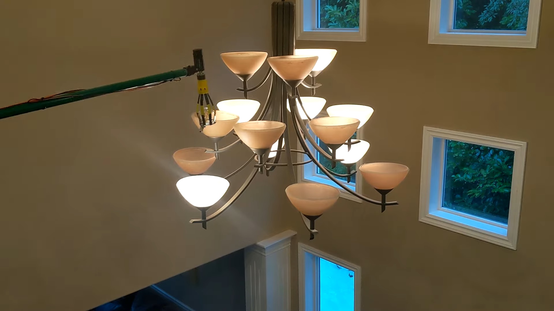 How To Change Light Bulb On High Ceiling