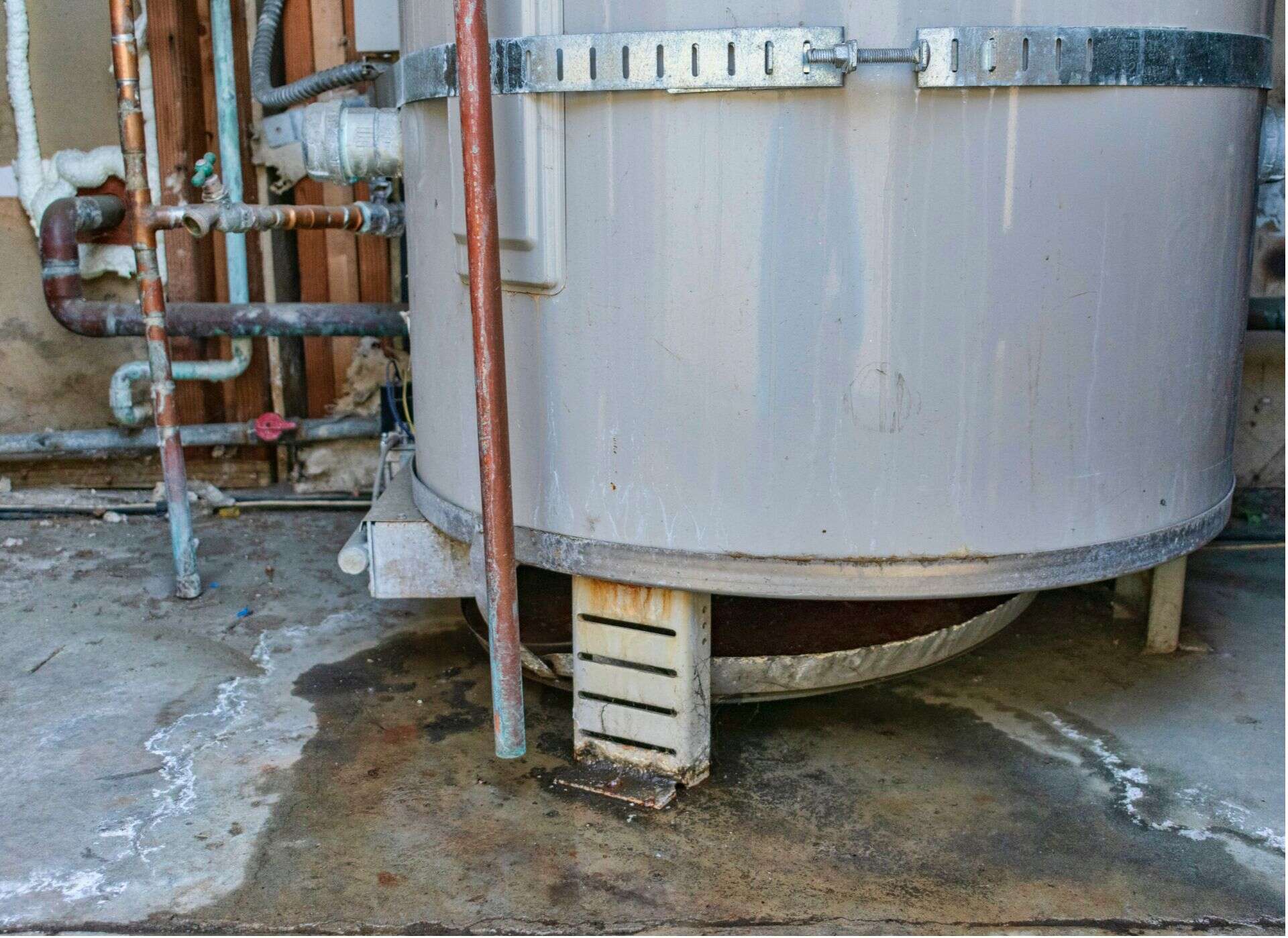 How To Check For Gas Leak On Hot Water Heater