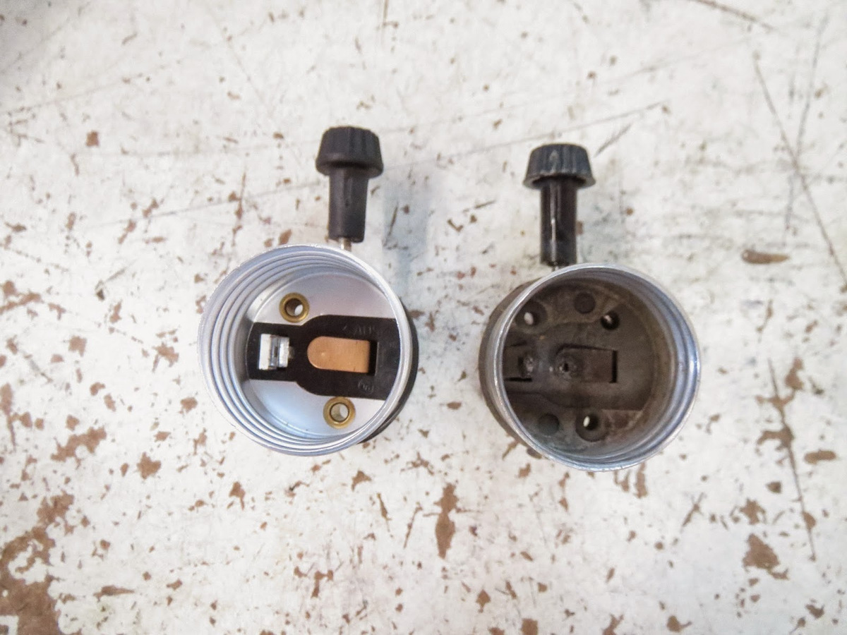 How To Check If A Light Socket Is Working