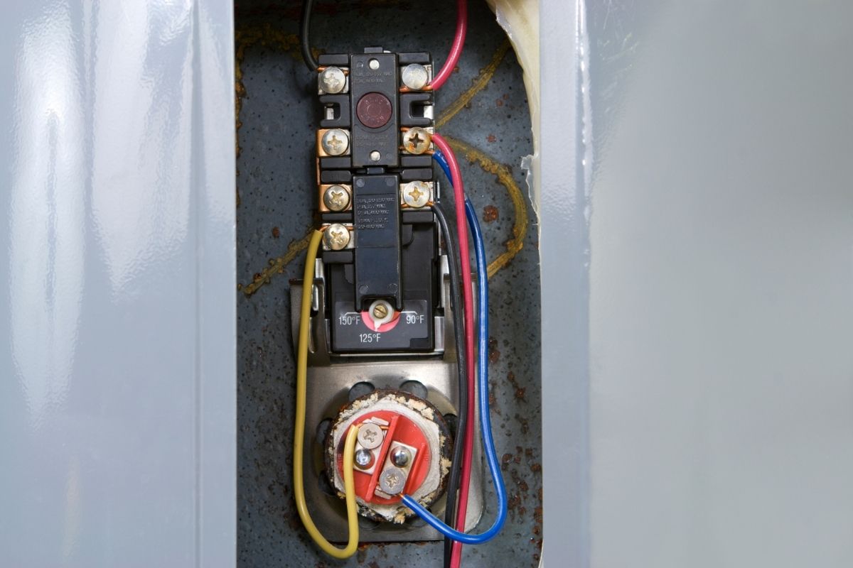 How To Check Thermostat On Water Heater
