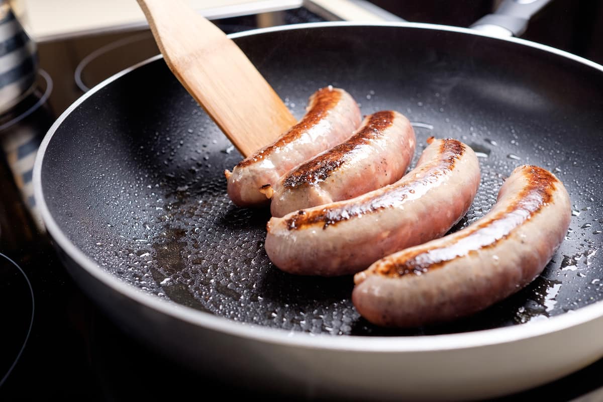 How To Cook Bratwurst On Stove Top