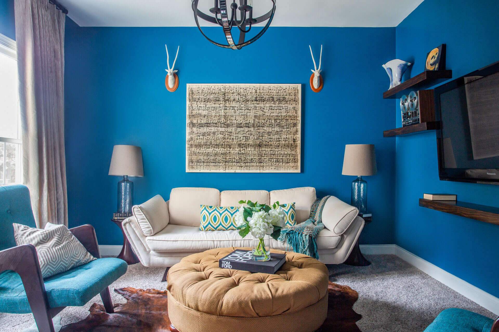 How To Decorate A Blue Living Room