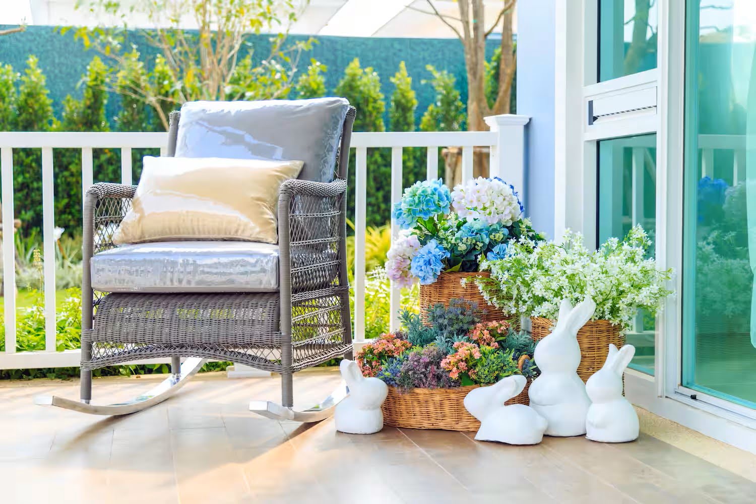 How To Decorate Front Porch