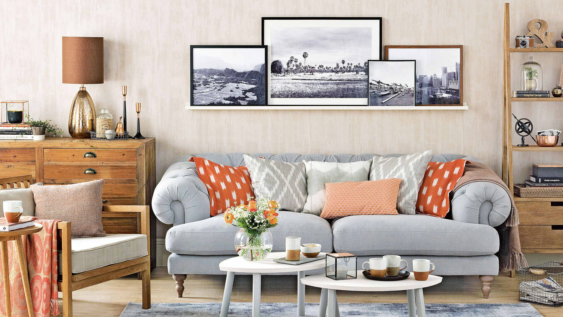How To Decorate Living Room Walls