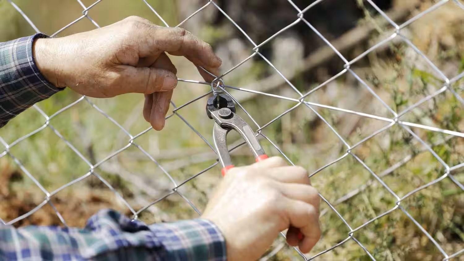 How To Fix Chain Link Fence