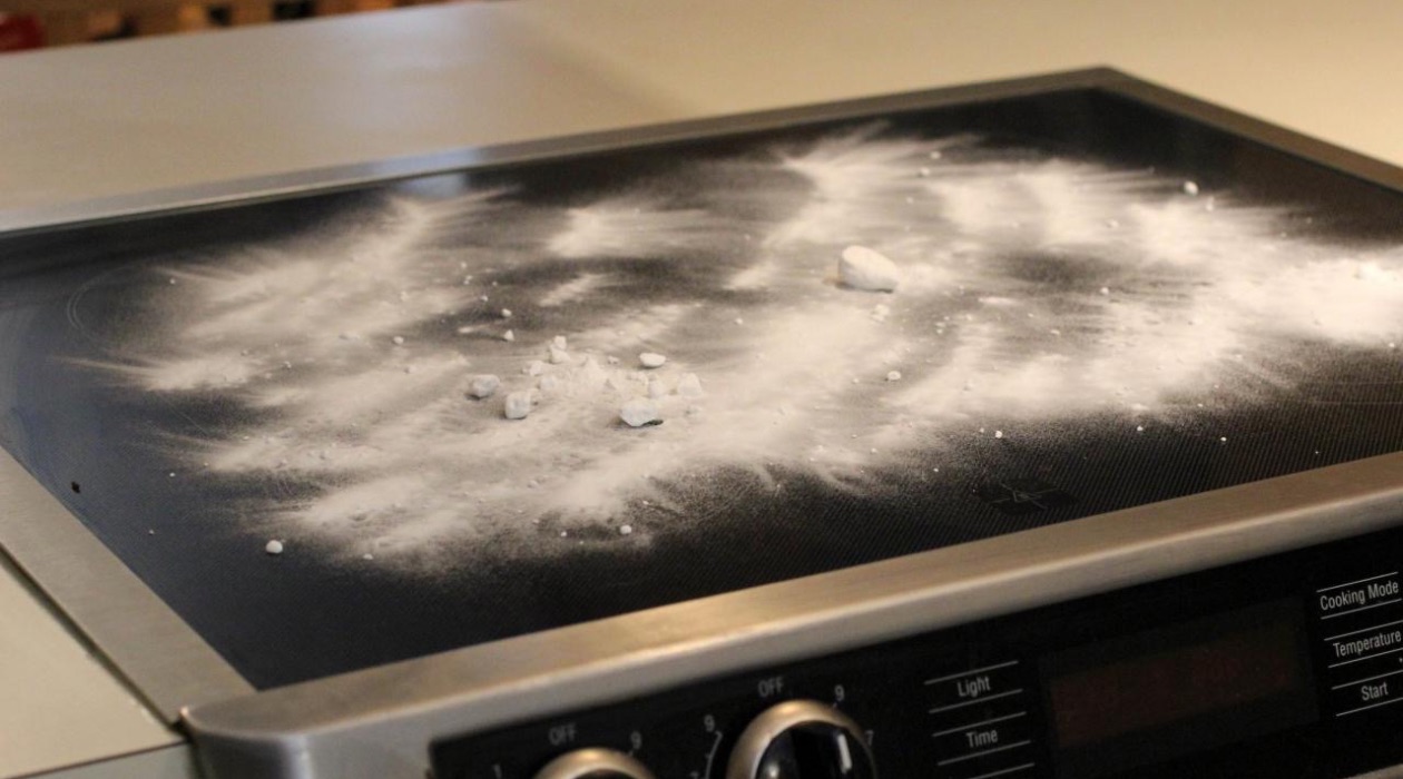 How To Get Burnt Water Off A Glass Top Stove