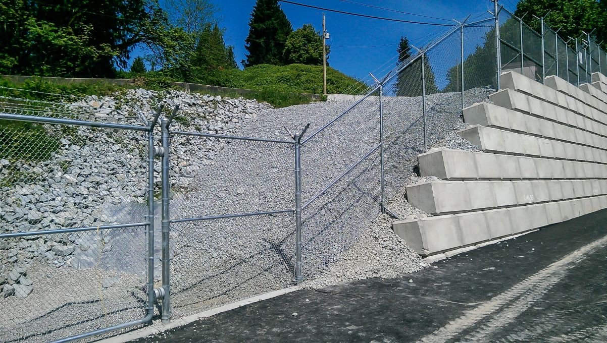 How To Install Chain Link Fence On A Slope