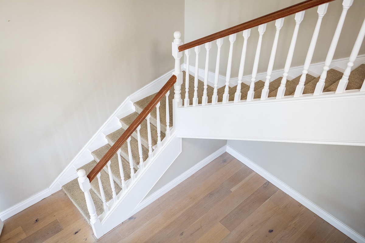 How To Install Handrails On Stairs