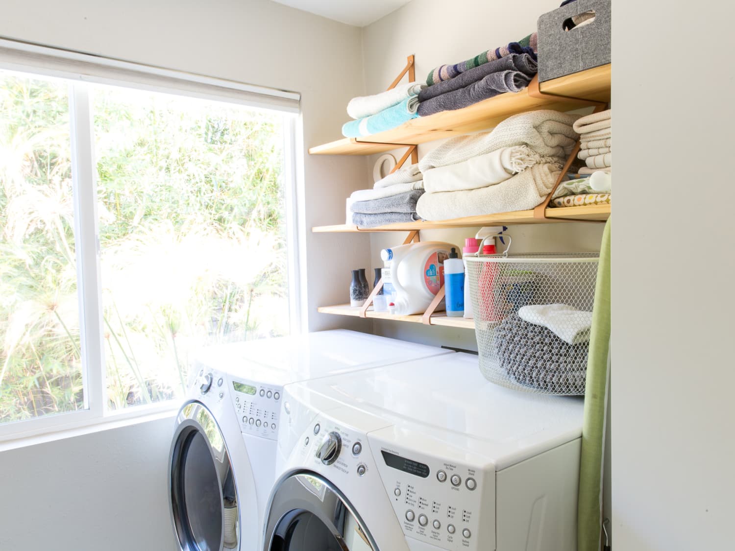 How To Keep Laundry Room Smelling Fresh