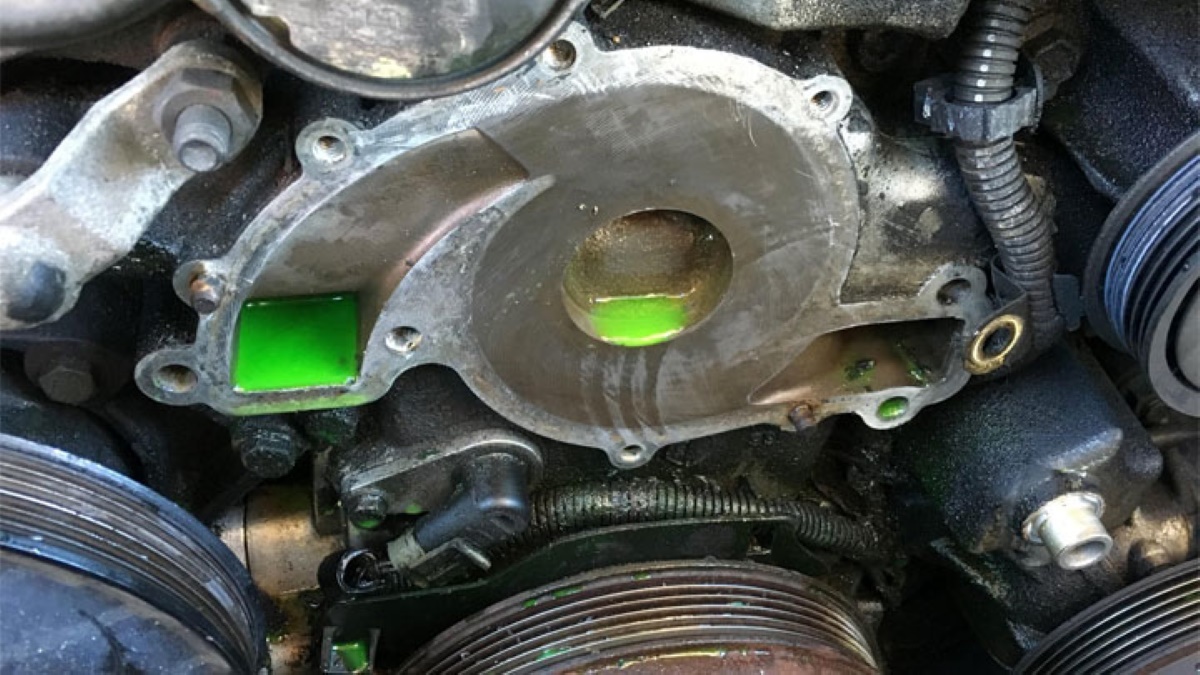 How To Know If Your Water Pump Is Leaking