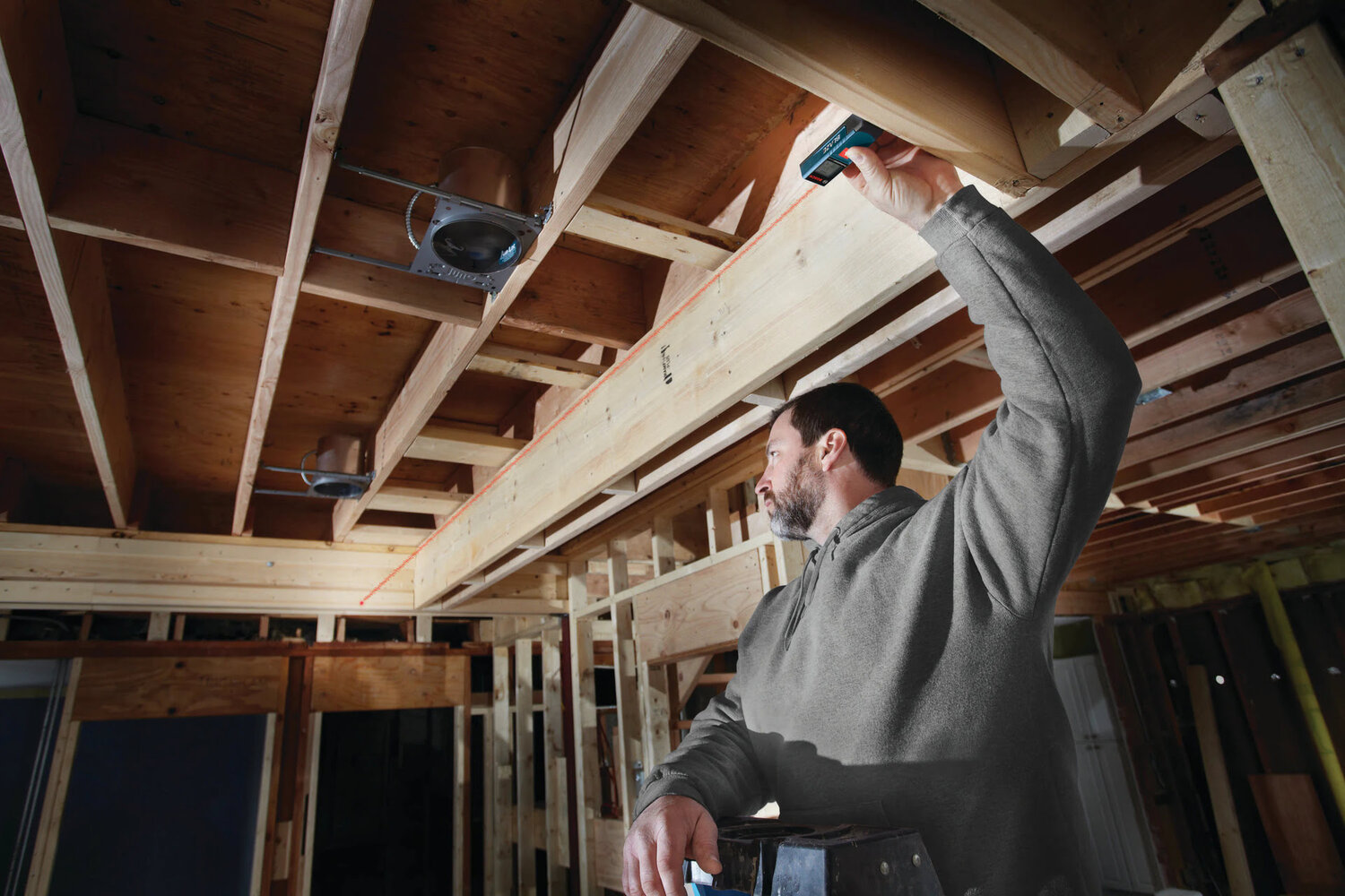 How To Level Ceiling Joist With Laser Level