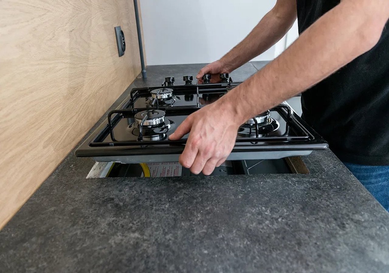 How To Lift The Top Of A Gas Stove