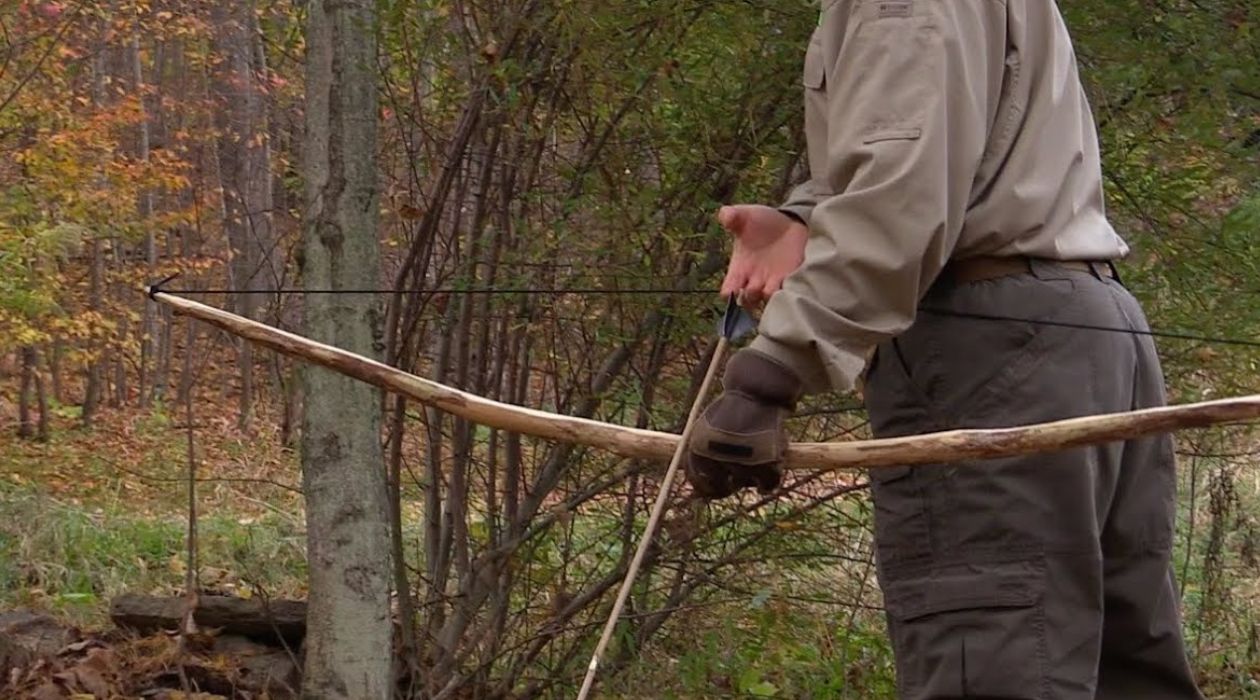How To Make A Bow With Hand Tools