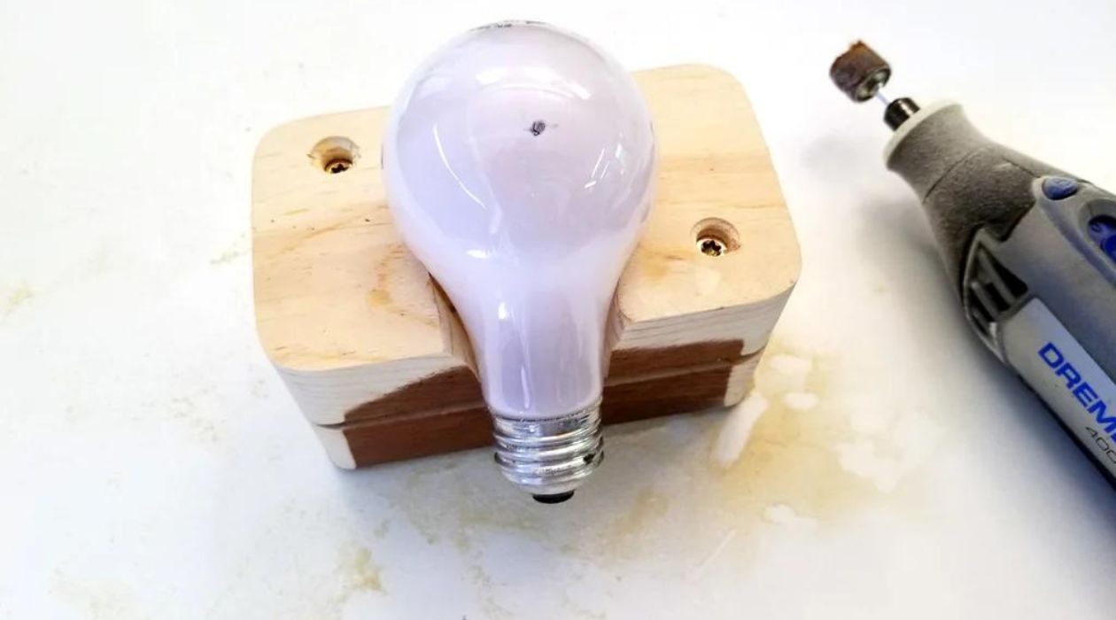 How To Make A Hole In A Light Bulb Without Breaking It