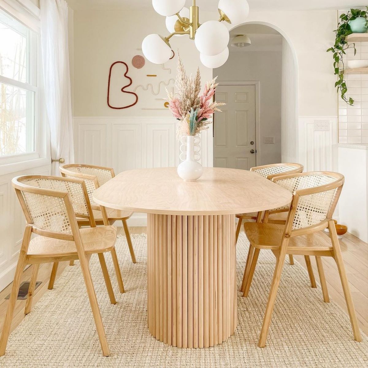 How To Make A Small Dining Room Look Bigger