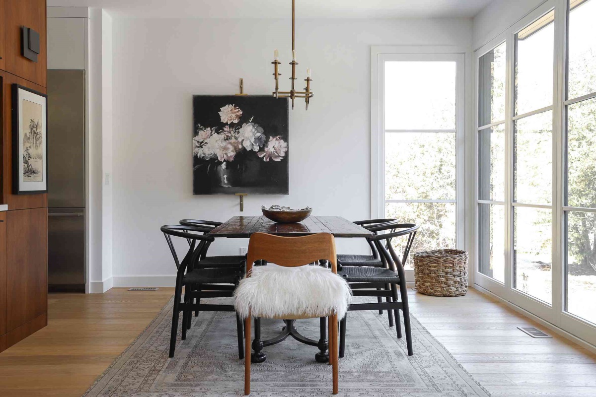 How To Make A Traditional Dining Room Look Modern