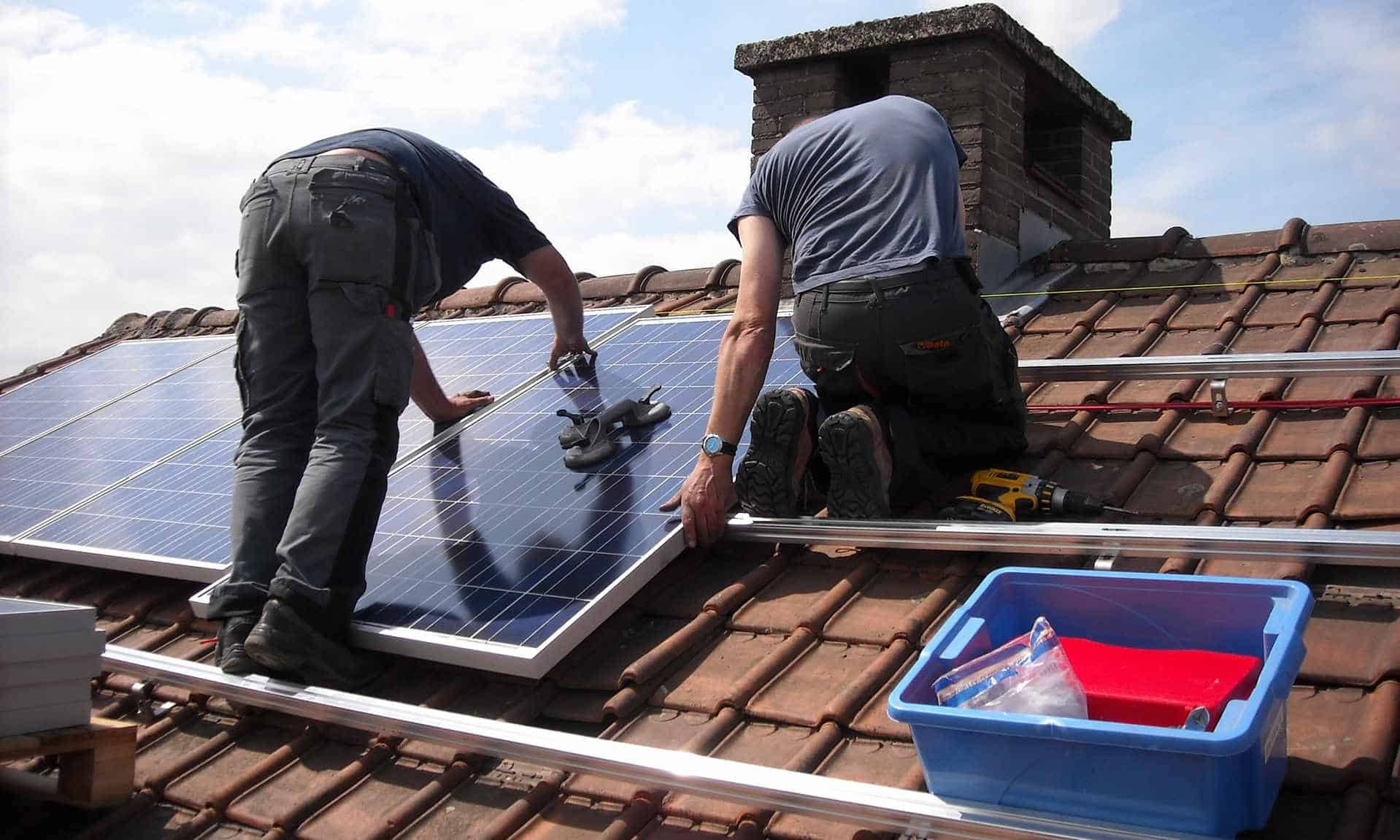 How To Mount Solar Panels To Roof