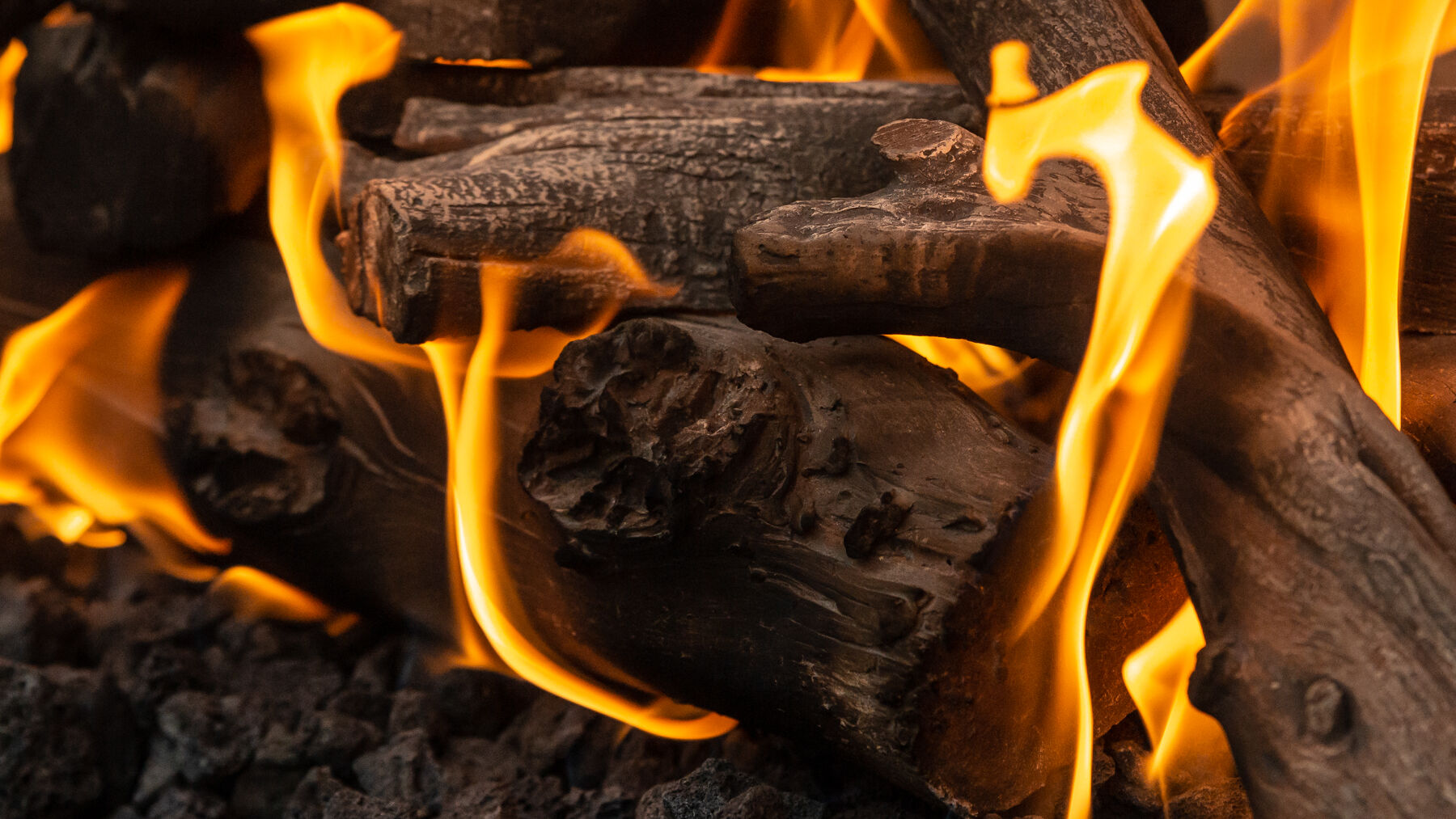 How To Place Logs In Fireplace