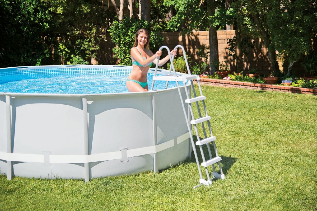 How To Protect Pool Liner From Ladder