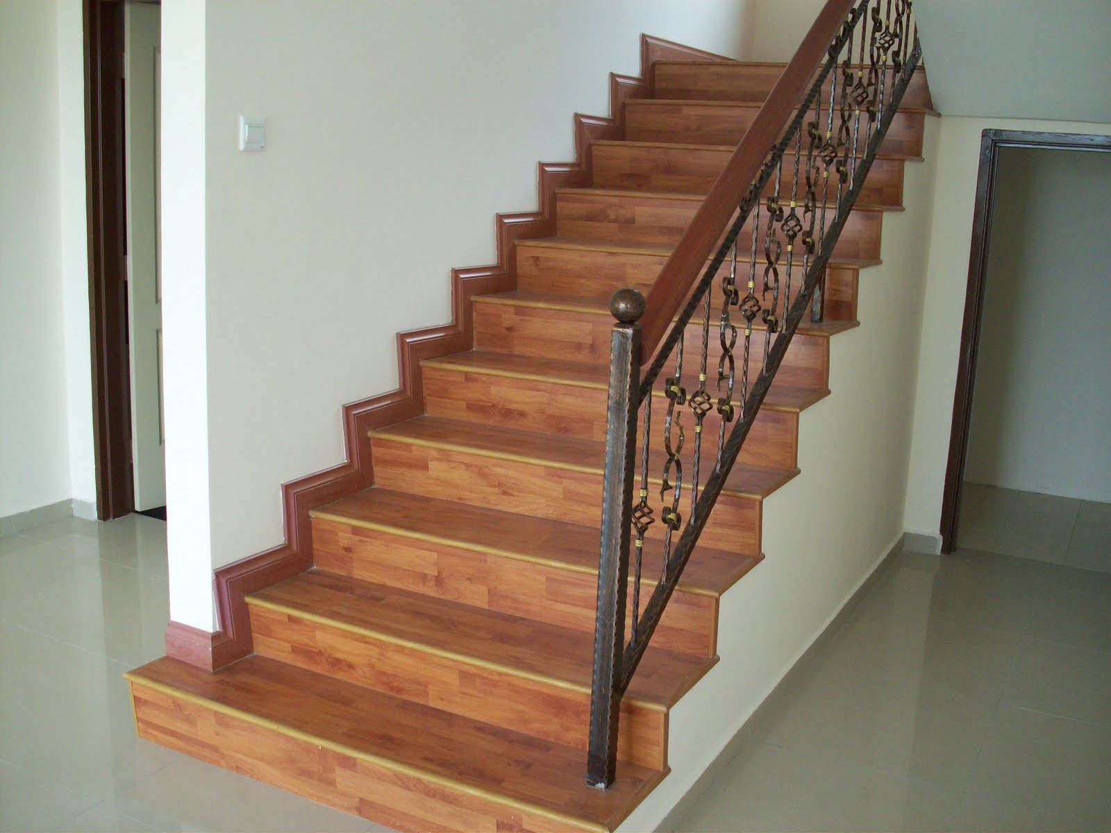 How To Put Wood Flooring On Stairs